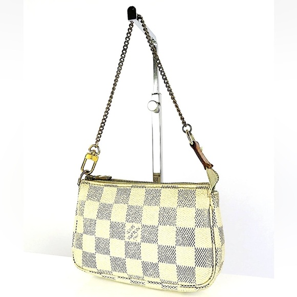 Louis Vuitton Cream and Gray Checkered Clutch - Picture 1 of 13